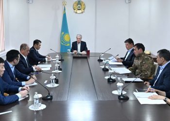 МЕМЛЕКЕТ БАСШЫСЫ БАТЫС ҚАЗАҚСТАН ОБЛЫСЫНДАҒЫ СУ ТАСҚЫНЫНА БАЙЛАНЫСТЫ ЖЕДЕЛ ШТАБТЫҢ ОТЫРЫСЫН ӨТКІЗДІ