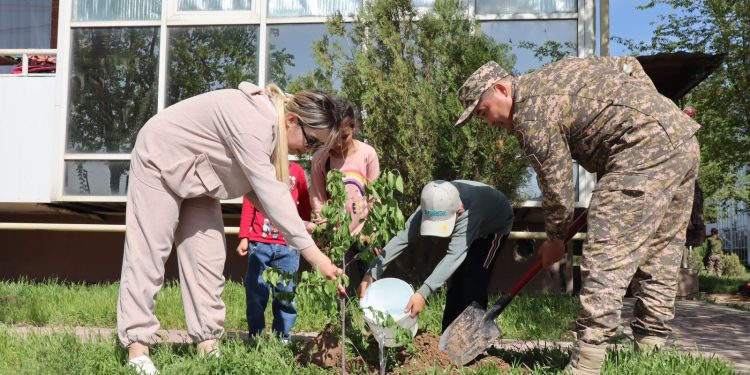 Шымкенттік әскери қызметшілер акцияны қолдады