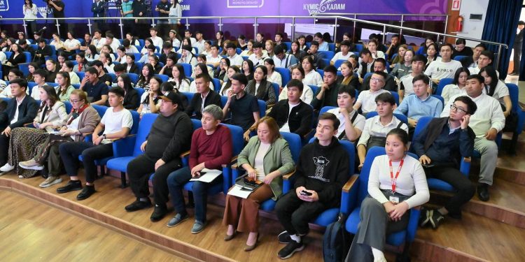 “ЖАСТАР ДЕНСАУЛЫҒЫН ҚОРҒАУДА АҚПАРАТТЫҚ ЖҰМЫСТЫ КҮШЕЙТУ ҚАЖЕТ”