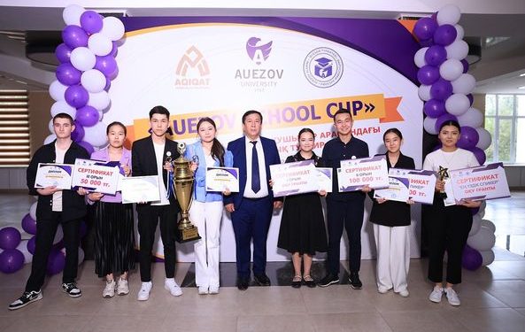 ПІКІРСАЙЫС ТУРНИРІНДЕ ЖЕҢІМПАЗДАР ТЕГІН ОҚУ ГРАНТЫН ҰТЫП АЛДЫ