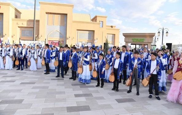 ТҮРКІСТАНДА БАЛАЛАРДЫ ҚОРҒАУ КҮНІНЕ ОРАЙ МЕРЕКЕЛІК ШАРАЛАР ӨТКІЗІЛЕДІ