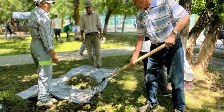 ТҰРҒЫНДАР ТАЗАЛЫҚ АКЦИЯСЫНДА БЕЛСЕНДІЛІК ТАНЫТТЫ