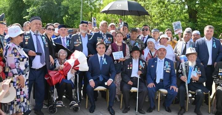 ШЫМКЕНТ ӘКІМІ ҰЛЫ ОТАН СОҒЫСЫ АРДАГЕРЛЕРІНЕ ПӘТЕР СЫЙЛАДЫ