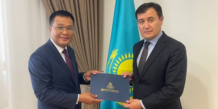 Камбоджаның Қазақстандағы Елшісі сенім грамоталарының көшірмесін тапсырды