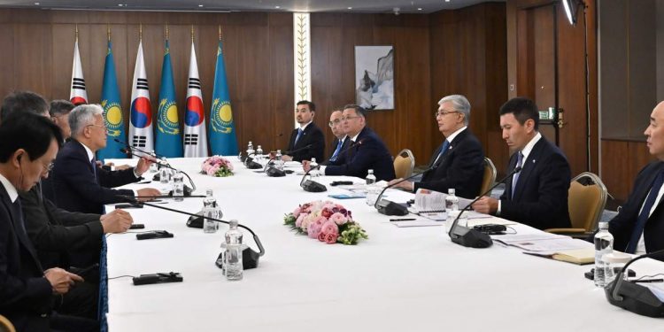 Бізден шикізат, сізден технология: Қазақ-корей бизнес форумында 18 құжатқа қол қойылды