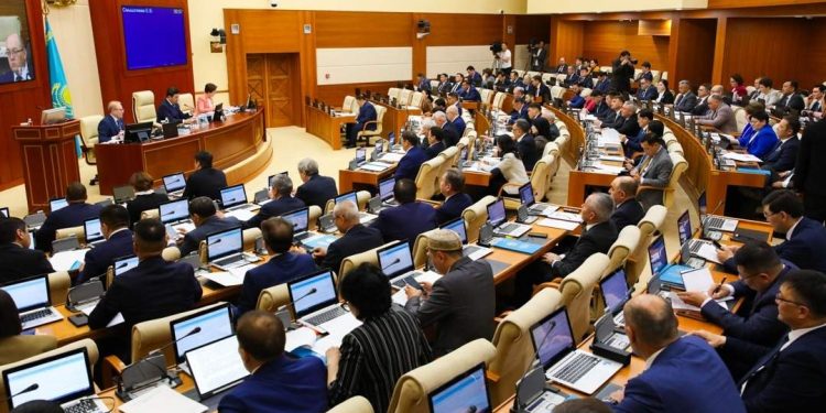 Мәжіліс Сингапурмен арадағы инвестицияларға қатысты заңды қабылдады