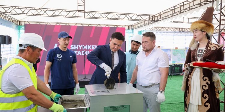 ШЫМКЕНТТЕ ЖАҢА ЗАМАНАУИ СТАДИОН ҚҰРЫЛЫСЫ БАСТАЛДЫ