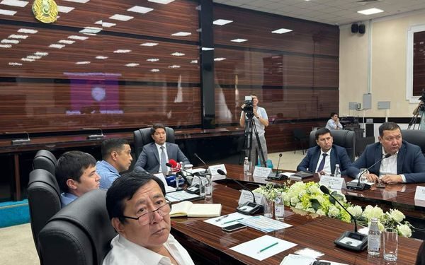 «ИНТЕРНЕТ АЛАЯҚТАРЫМЕН ҚОҒАМ БОЛЫП КҮРЕСУІМІЗ КЕРЕК»