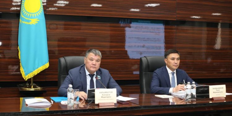 ХVII СЕССИЯ: Шымкентте мәселелер бойынша маңызды шешімдер қабылданды