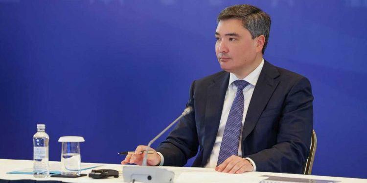 Олжас Бектенов қытайлық CNPC компаниясының басшысы Дай Хоулянмен энергетика саласындағы бірлескен жобаларды талқылады