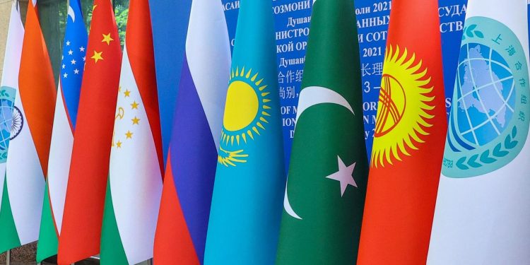 ШЫҰ саммиті: Мемлекет басшыларын қарсы алу рәсімі аяқталды