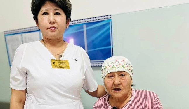 ШЫМКЕНТ: дәрігерлер 74 жастағы науқасты аяққа тұрғызды
