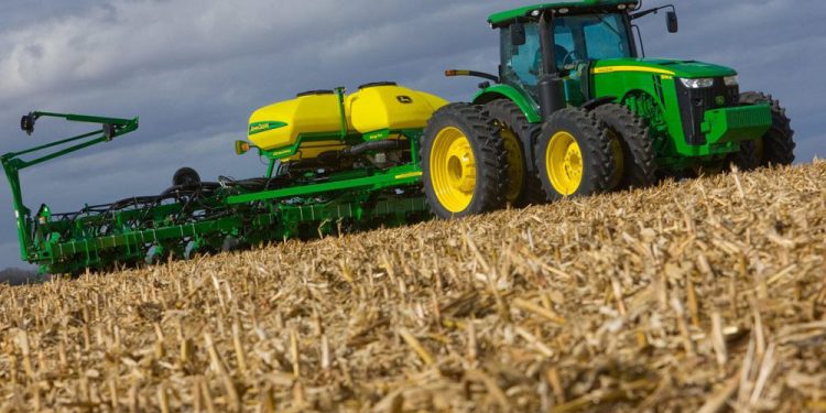 ТҮРКІСТАН ОБЛЫСЫ АГРОӨНЕРКӘСІП КЕШЕНДЕРІН ДАМЫТУ БОЙЫНША РЕСПУБЛИКАДА КӨШ БАСТАП ТҰР