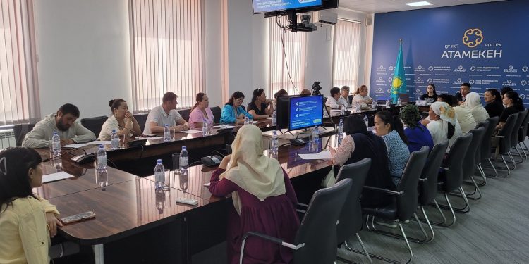 ​Шымкенттік кәсіпкерлер маркетплейсті меңгеру вебинарына қатысты