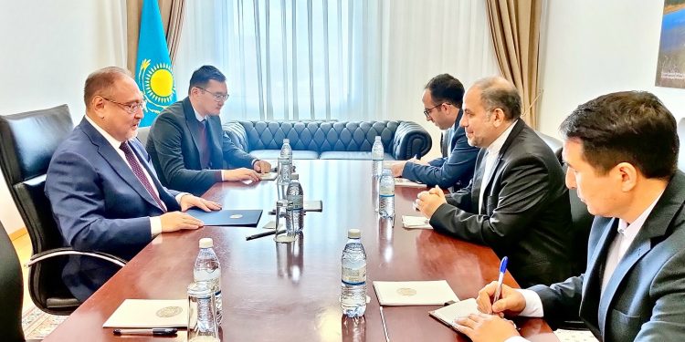 Арменияның Қазақстандағы Елшісіне мемлекеттік награда табыс етілді