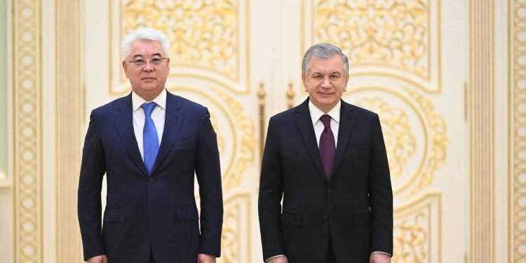 Өзбекстанның Қазақстандағы Елшісі сенім грамоталардың көшірмелерін табыс етті