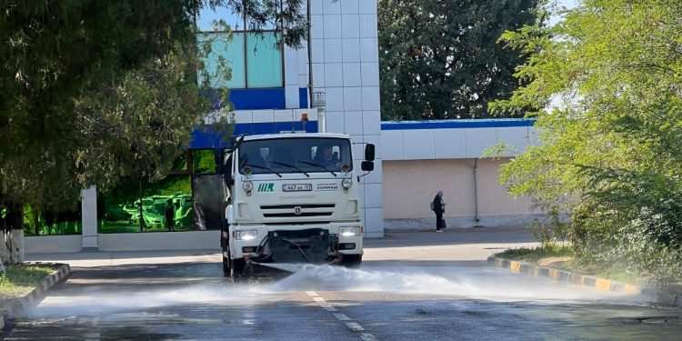 ДҮНИЕЖҮЗЛІК ТАЗАЛЫҚ КҮНІНЕ ОРАЙ ЫНТЫМАҚ ШАҒЫН АУДАНЫНДА ТАЗАЛЫҚ ІС-ШАРАСЫ ӨТТІ