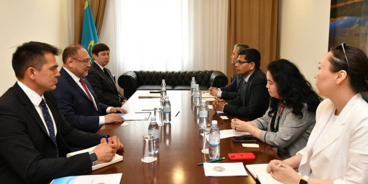 Сыртқы істер министрлігінде Қазақстан мен Азия даму банкі арасындағы ынтымақтастық перспективалары талқыланды