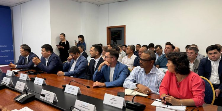 Қазақстан Сыртқы істер министрінің орынбасары Павлодар облысының бизнес-қауымдастығымен кездесу өткізді