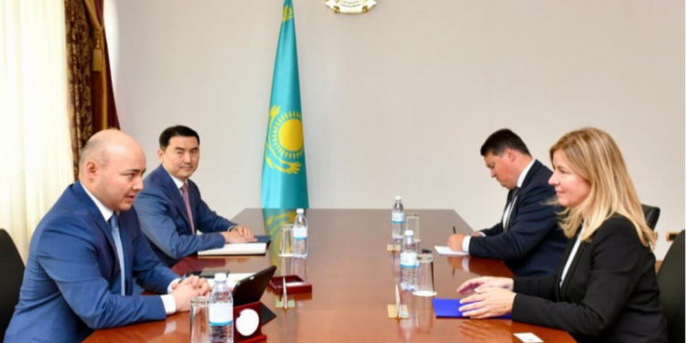 Еуропалық одақ пен Эстонияның елшілері сенім грамоталарының көшірмелерін тапсырды