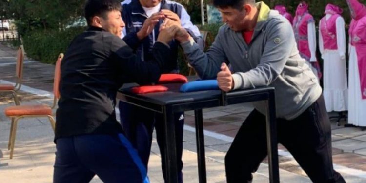 ТҮРКІСТАН ОБЛЫСЫНДА ДАУЫС БЕРУ УЧАСКЕЛЕРІНДЕ СПОРТТЫҚ ОЙЫНДАРДАН ЖАРЫС ӨТТІ