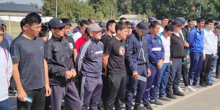 Халықтық штаб өкілдері Келес ауданында білім саласының қызметкерлерімен және спортшылармен кездесті