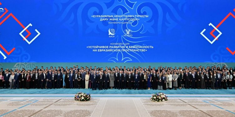 Президент «Еуразия кеңістігіндегі орнықты даму және қауіпсіздік» атты конференцияда сөз сөйледі