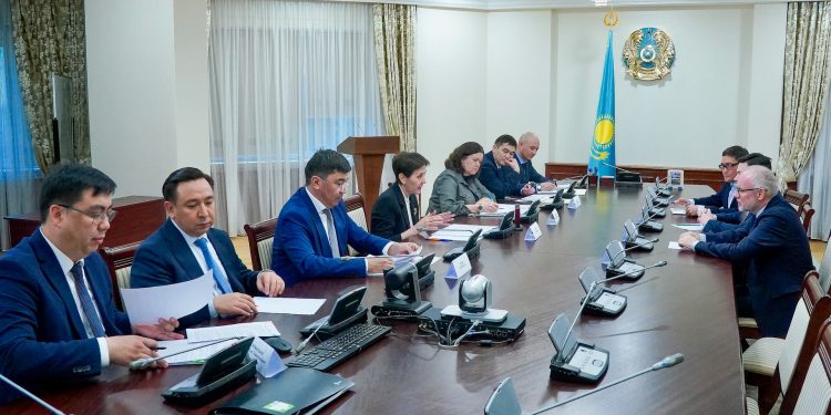 Тамара Дүйсенова Pearson компаниясының өңірлік директорымен халықаралық білім беру стандарттарын енгізу мәселелеріндегі ынтымақтастықты талқылады