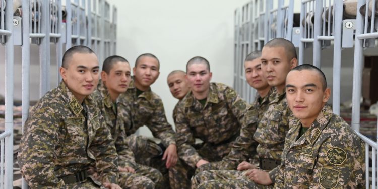 Шымкентте әскери бөлім 75 шақырылушымен толықты