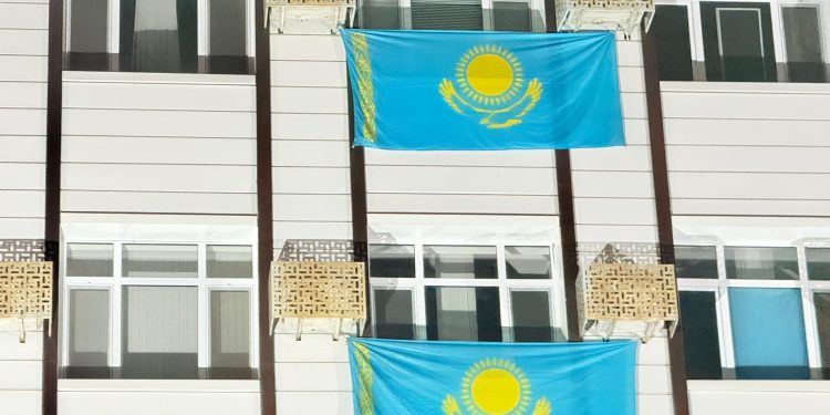 «ЖАСТАР РУХЫ» БЕЛСЕНДІЛЕРІ ҚАЗАҚСТАН БОЙЫНША 10 МЫҢ ТУ ІЛЕДІ