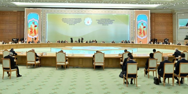 Қ.Тоқаев Мақтымқұлының 300 жылдығына арналған форумда сөз сөйледі