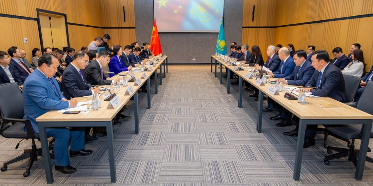 Қытай бизнесіне қант зауытының құрылысы мен астықты терең өңдеуге инвестиция салу ұсынылды