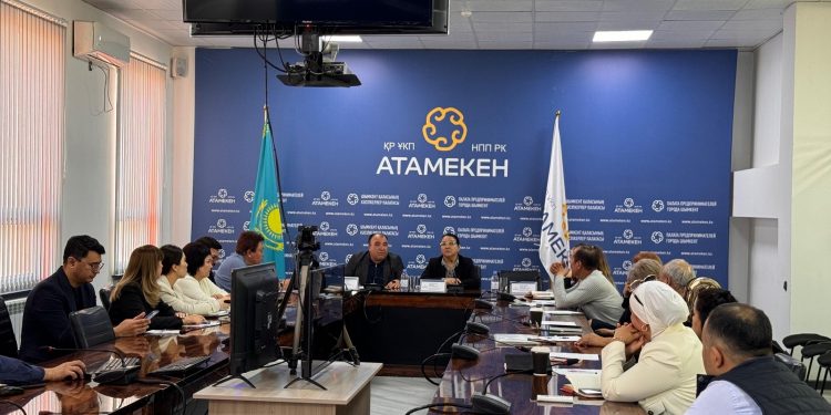 Кәсіпкерлерге сертификат алу туралы түсіндірілді