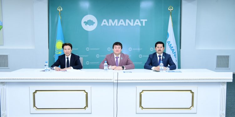 ӘЛЕУМЕТТІК ОСАЛ ТОПТАРҒА ҚАТЫСТЫ ТҰРҒЫН ҮЙ МӘСЕЛЕСІ ТАЛҚЫЛАНДЫ