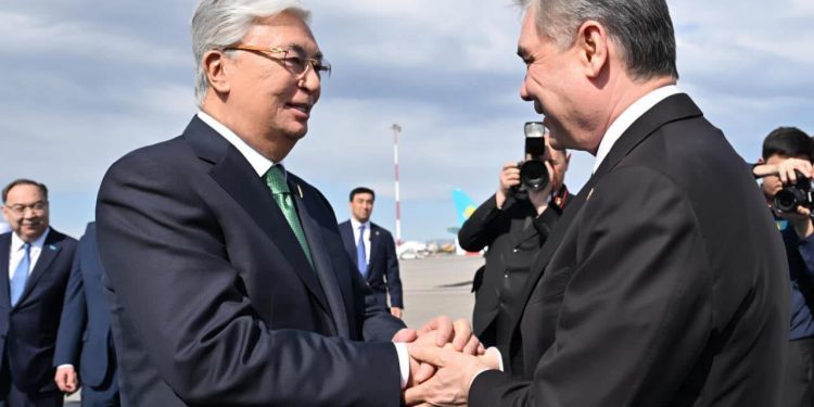 Түрікменстан Халк Маслахатының Төрағасы Гурбангулы Бердімұхамедов Қазақстанға келді