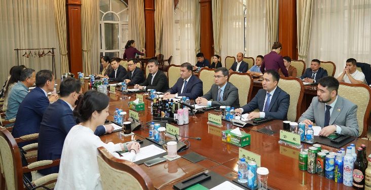 ТҮРКІСТАН-ЦИНДАО: 20-ға жуық инвестициялық жоба бойынша келіссөздер өтті