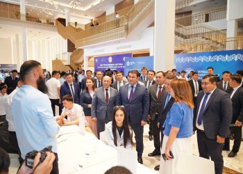 ТҮРКІСТАНДА «ЖҰМЫСШЫ МАМАНДЫҚТАР ЖЫЛЫ» АЯСЫНДА КОЛЛЕДЖ ТҮЛЕКТЕРІ ҮШІН БОС ОРЫНДАР ЖӘРМЕҢКЕСІ МЕН ФОРУМ ӨТТІ