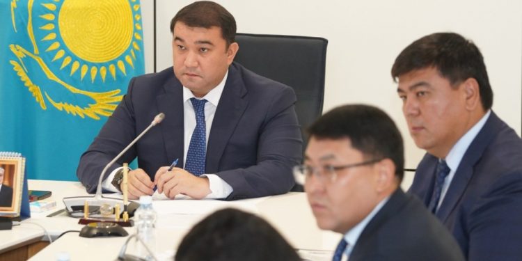 ТҮРКІСТАН: Мемлекеттік сатып алу саласындағы кемшіліктер қаралды