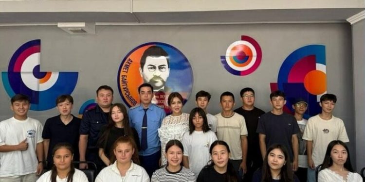 ШЫМКЕНТТЕ ​КОНСТИТУЦИЯНЫҢ 30 ЖЫЛДЫҒЫ АЯСЫНДА ДӨҢГЕЛЕК ҮСТЕЛ ӨТТІ 