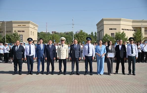 КОНСТИТУЦИЯ КҮНІНЕ АРНАЛҒАН МЕРЕКЕЛІК ЖИЫН ӨТТІ