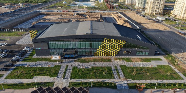 ТҮРКІСТАНДА ЖАҢА СПОРТТЫҚ-САУЫҚТЫРУ ОРТАЛЫҒЫ АШЫЛДЫ