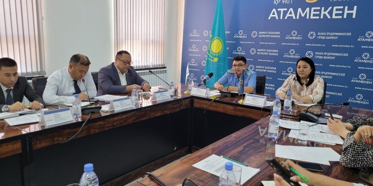 Ваучерлік жүйе: кәсіпкерлер мен жауапты органдар түйткілді мәселелерді талқылады