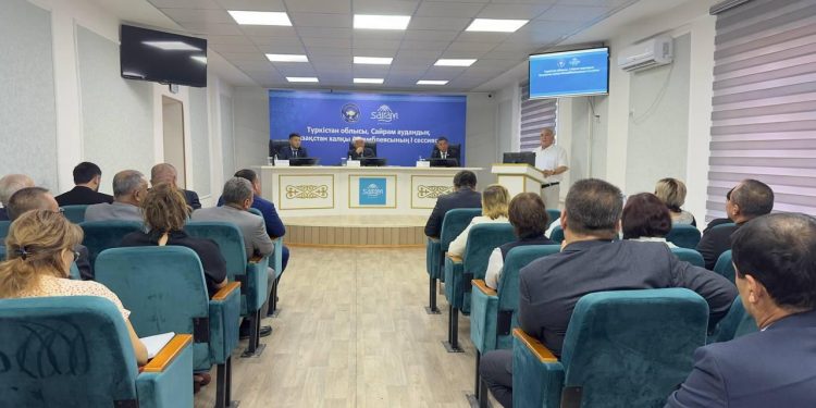 ТҮРКІСТАН: САЙРАМДА ҚАЗАҚСТАН ХАЛҚЫ АССАМБЛЕЯСЫНЫҢ І СЕССИЯСЫ ӨТТІ