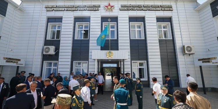 ШЫМКЕНТТЕ С.РАХЫМОВ АТЫНДАҒЫ ӘСКЕРИ КОЛЛЕДЖДІҢ ЖАҢА ОҚУ КОРПУСЫ АШЫЛДЫ