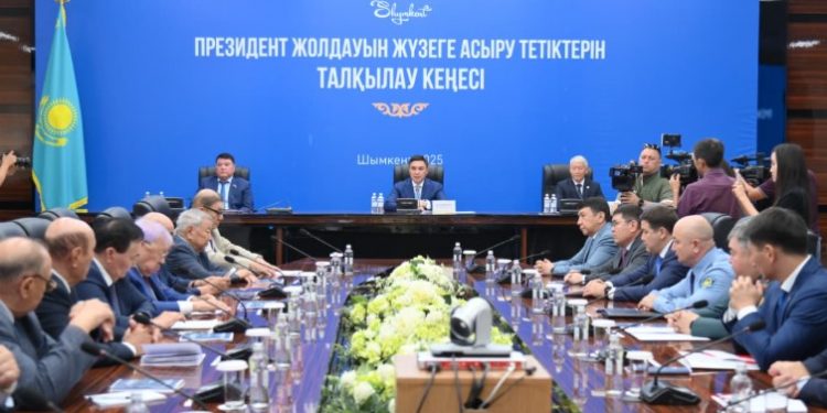 ​ШЫМКЕНТТЕ МЕМЛЕКЕТ БАСШЫСЫНЫҢ ЖОЛДАУЫН ТАЛҚЫЛАУ ЖӨНІНДЕГІ КЕҢЕС ӨТТІ