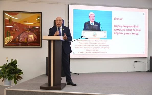 АБАЙ АУДАНЫНЫҢ АРДАГЕРЛЕРІ ПРЕЗИДЕНТ ЖОЛДАУЫН ҚОҒАММЕН БІРГЕ ТАЛҚЫЛАДЫ