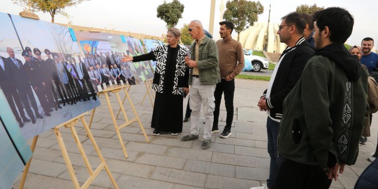 Фотовыставка в Туркестане привлекла внимание туристов