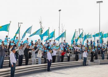 ШЫМКЕНТТЕ РЕСПУБЛИКА КҮНІНЕ ОРАЙ МЕМЛЕКЕТТІК ТУ САЛТАНАТТЫ ТҮРДЕ КӨТЕРІЛДІ