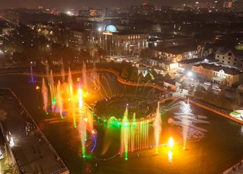 В Шымкенте состоялся запуск современного музыкально-огненного фонтана