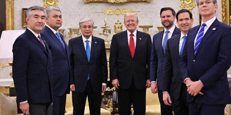 Құны 17 миллиард доллардан асатын келісімдер және көпжоспарлы кеңейтілген стратегиялық серіктестік: Қасым-Жомарт Тоқаев пен Дональд Трамптың Ақ үйдегі кездесуінің нәтижелері